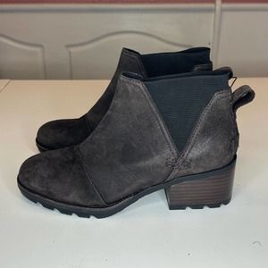 Sorel Cate Chelsea boots booties Waterproof brown size 7.5 - like new!